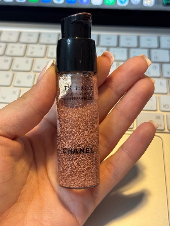 CHANEL Les Beiges Eau de Blush