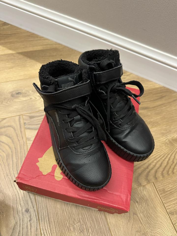 Детские демисезонные ботинки Puma