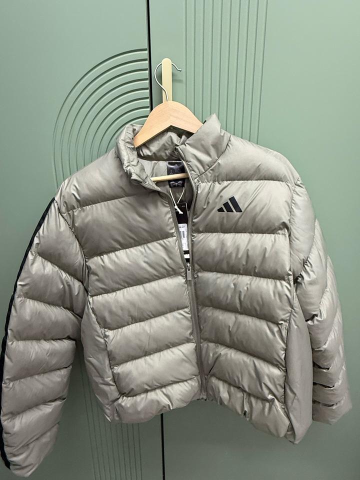 Женская куртка adidas