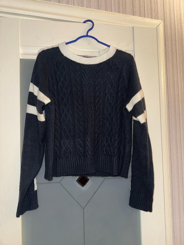 Tommy Hilfiger
