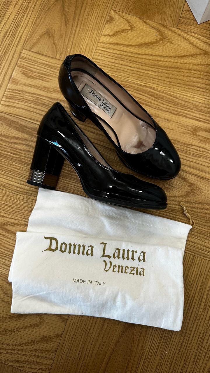 Черные туфли Donna Laura