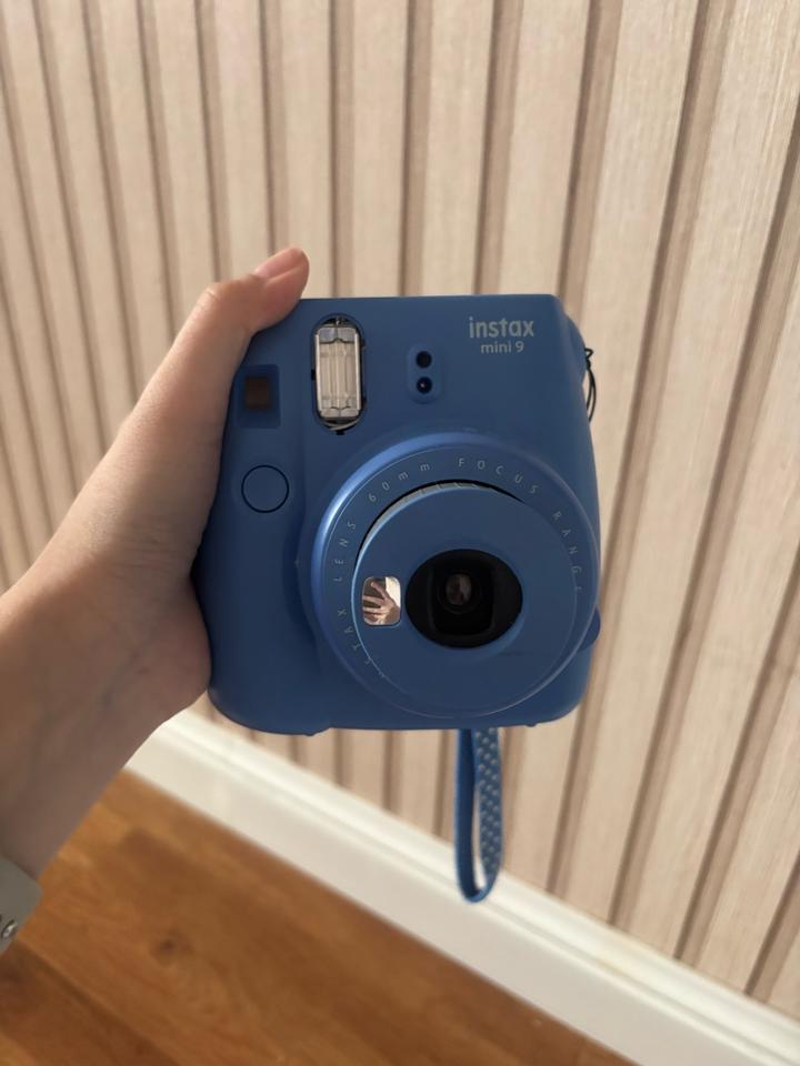 Instax