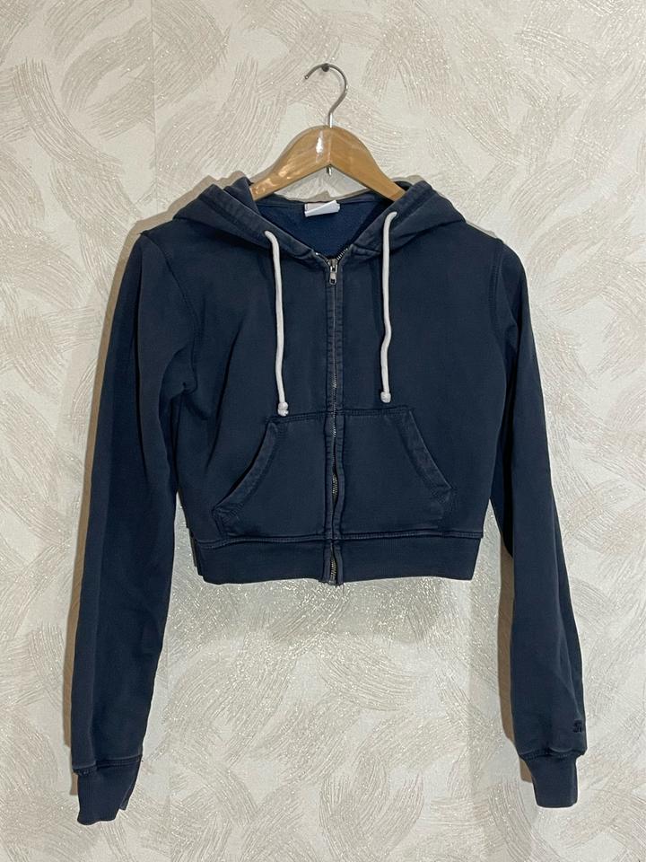 Pull & Bear Кроп худи/ зипка на молнии с капюшоном в стиле y2k