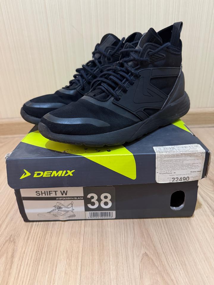 Кроссовки Demix
