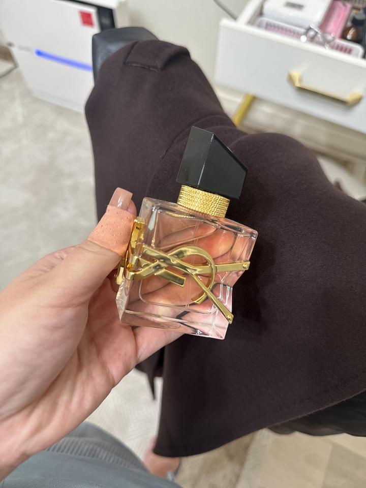 Парфюмерная вода Yves Saint Laurent Libre