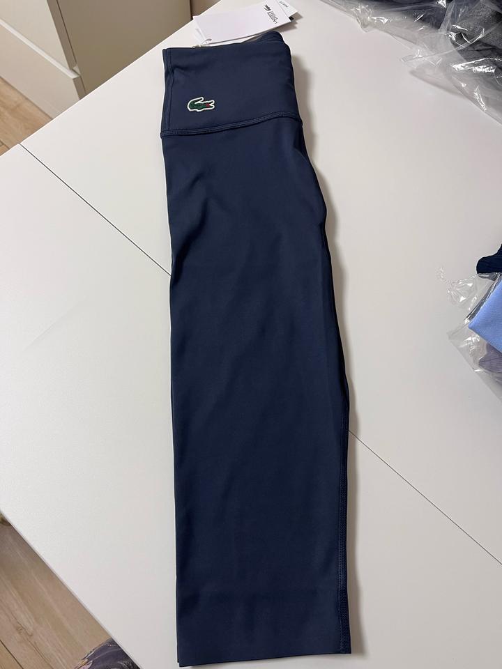 Спортивные легинсы Lacoste
