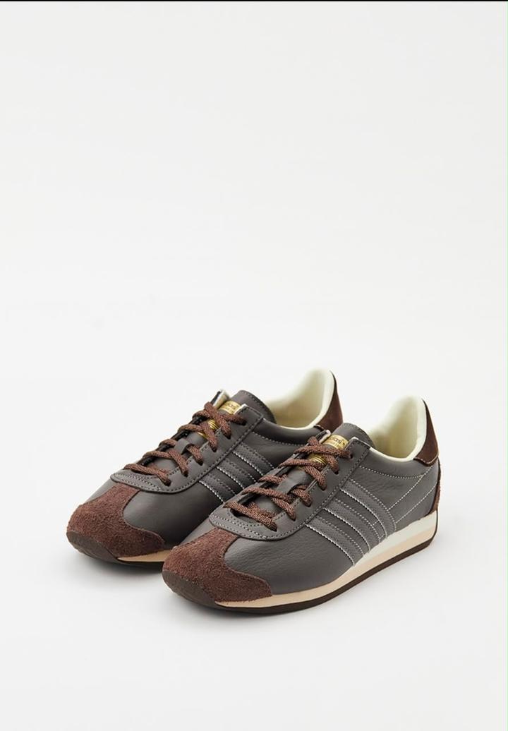 Кроссовки adidas