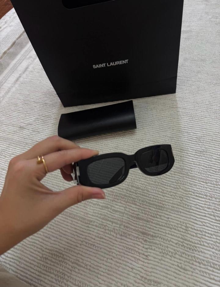 Yves Saint Laurent Солнцезащитные очки YSL