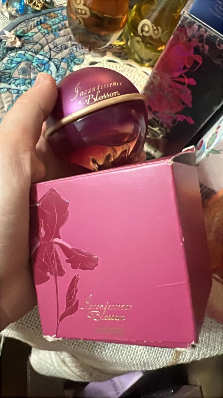 Винтаж Avon Incandescence Blossom