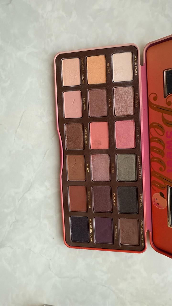 Палетка теней Too Faced Sweet Peach