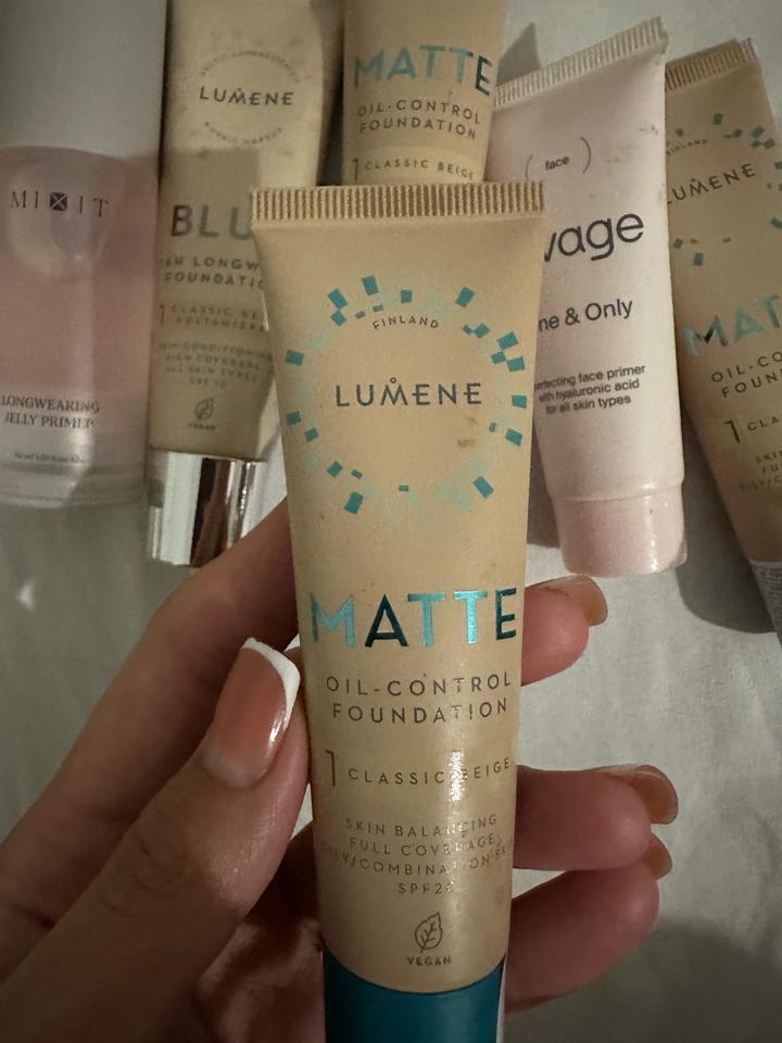 LUMENE