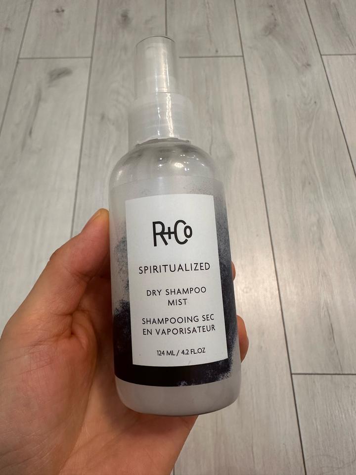 Сухой шампунь R+Co  Spiritualized