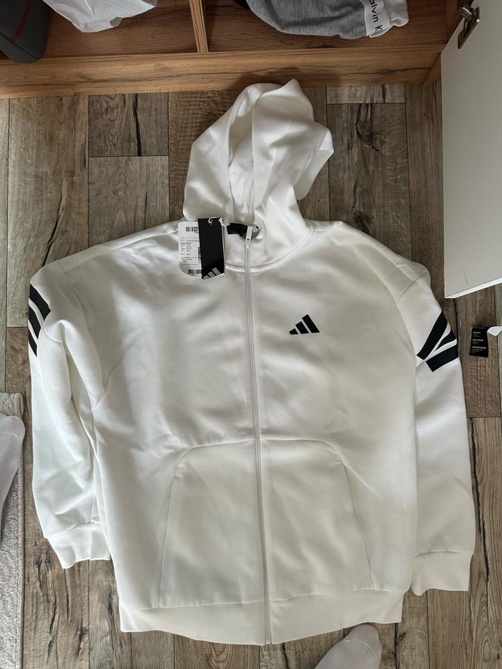 adidas худи на молнии