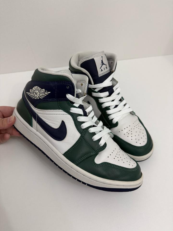 Nike