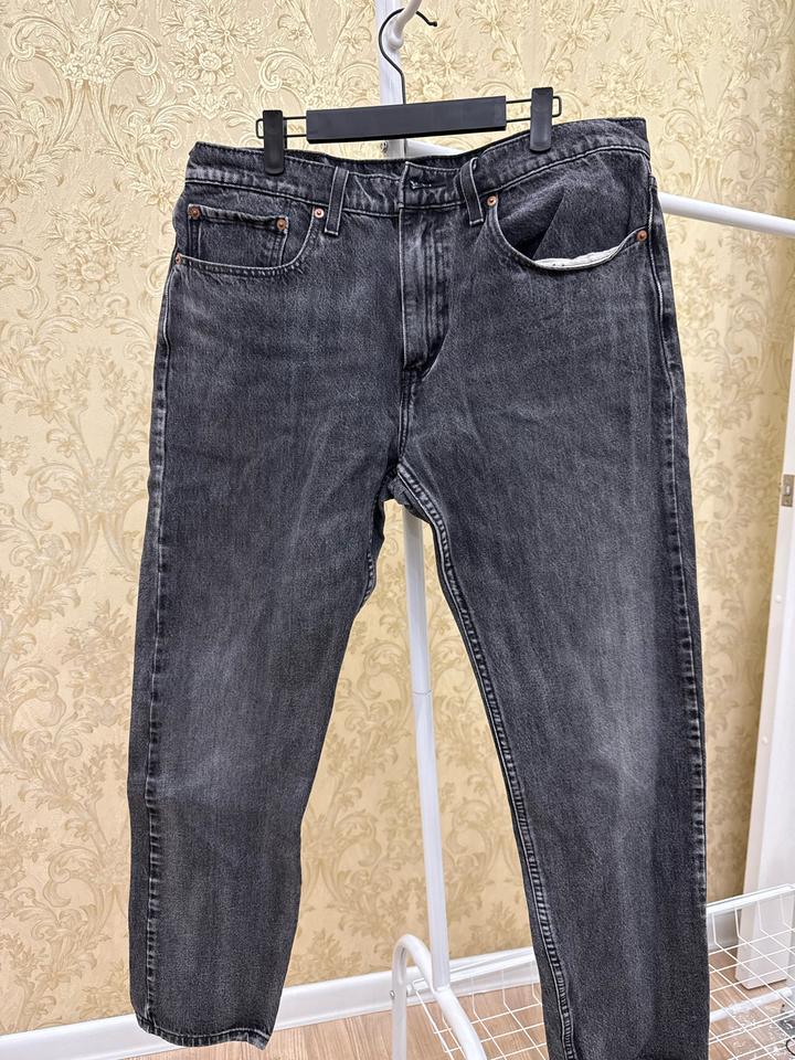 Levi's