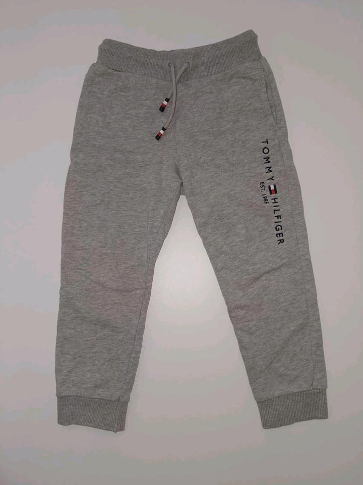 Tommy Hilfiger