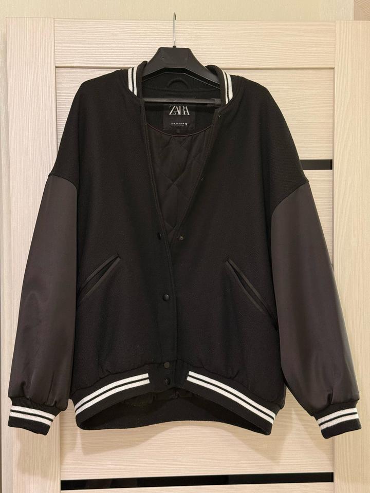 Бомбер ZARA