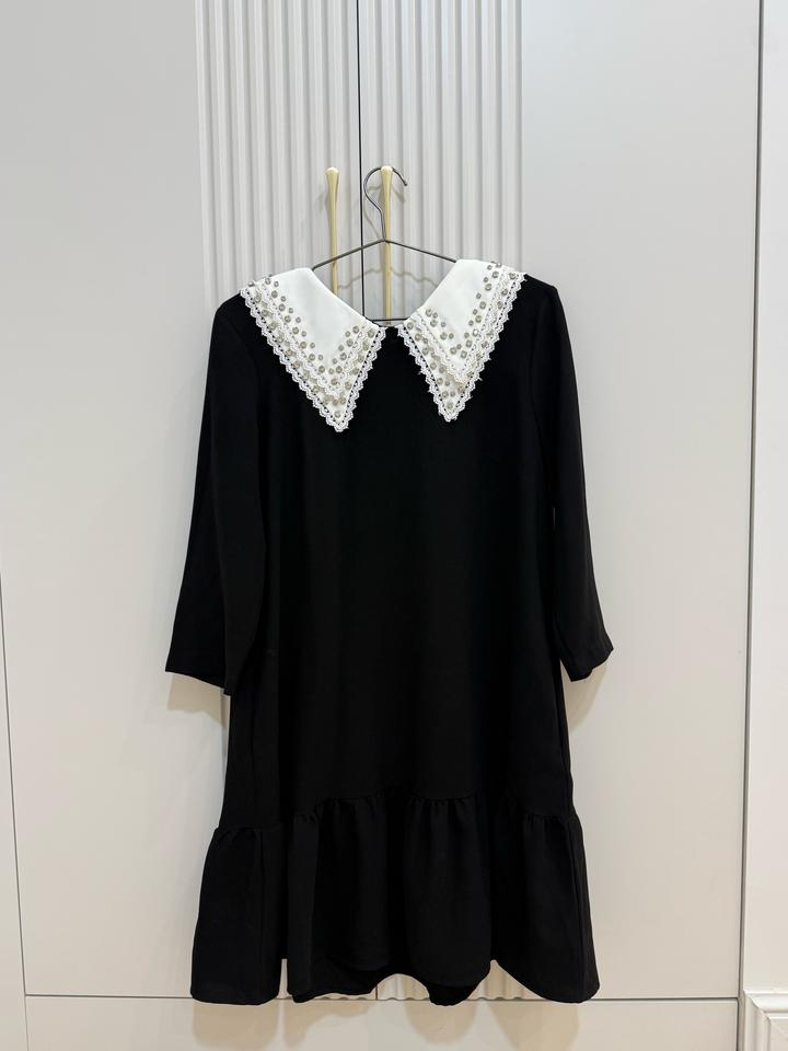 favori Платье с декоративным воротником