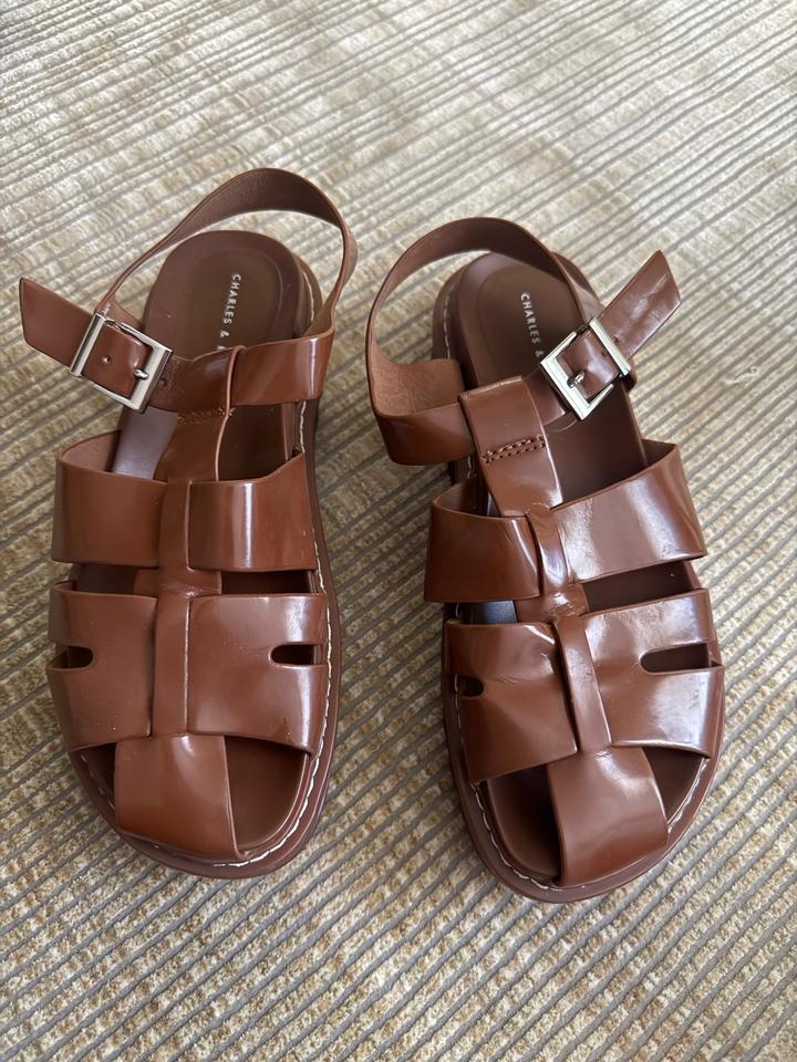 Сандалии Charles & Keith