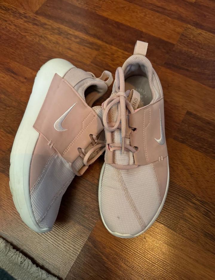 Nike