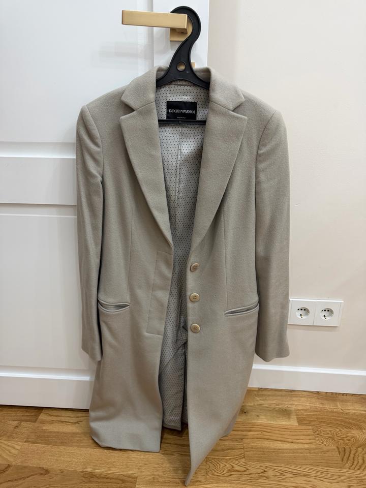 Пальто Emporio Armani женское