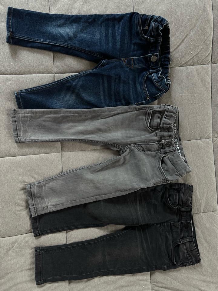 Zara / H&M Джинсы состояние новые 1-2 выхода