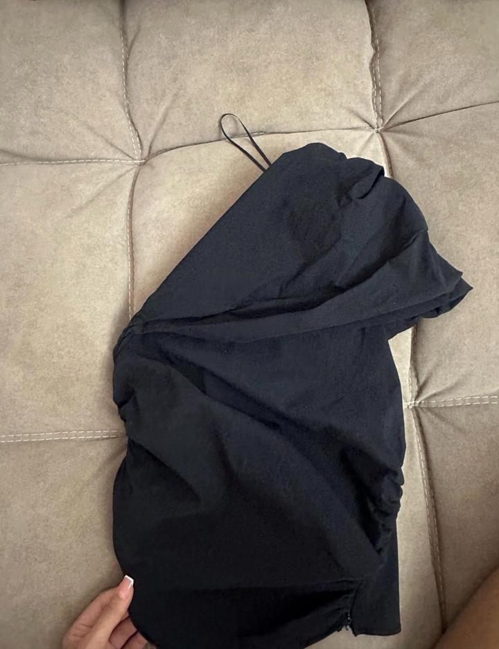Черный топ ZARA