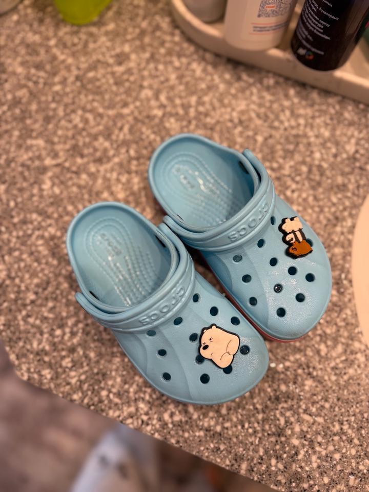 Crocs