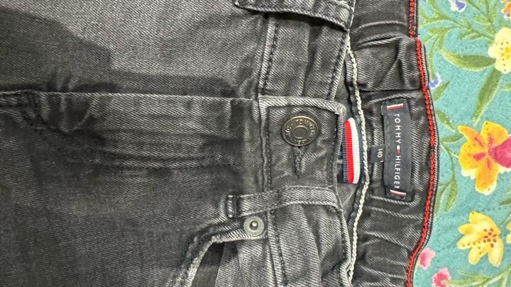 Tommy Hilfiger