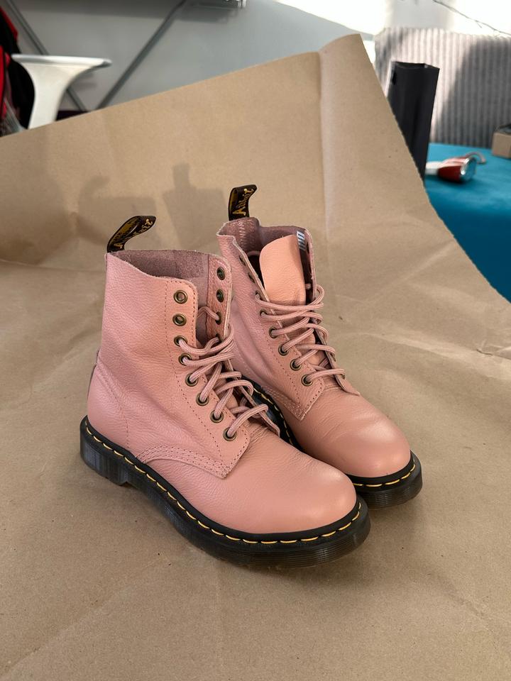 Кожаные женские ботинки Dr. Martens, 1460 Pascal