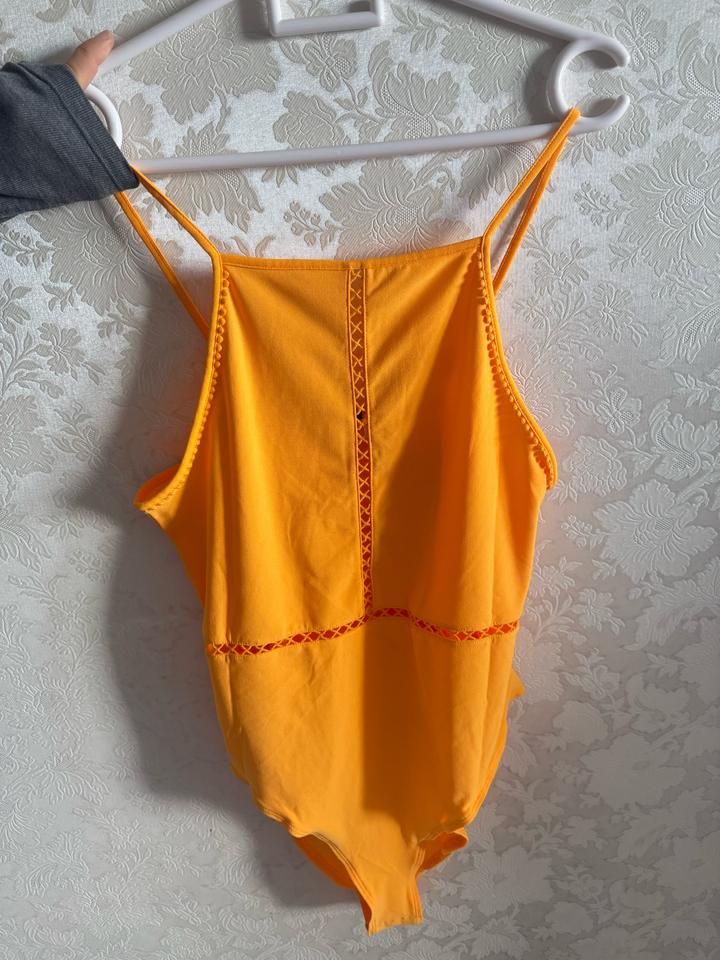 H&M