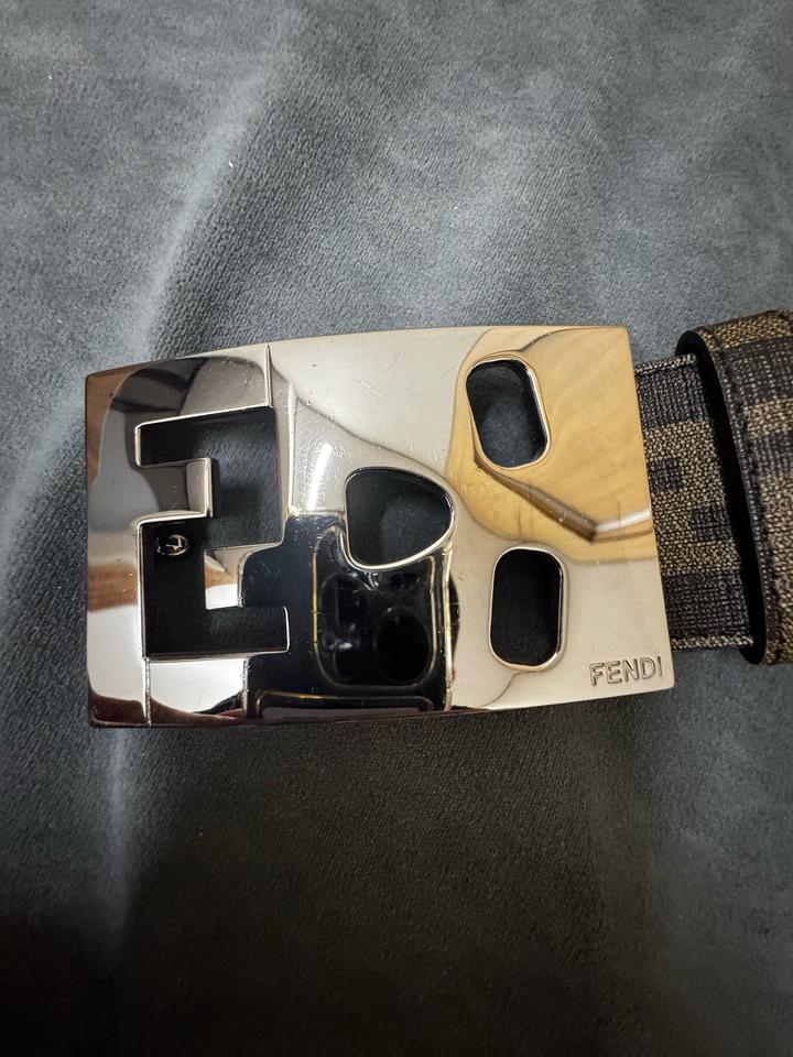 Женский ремень Fendi