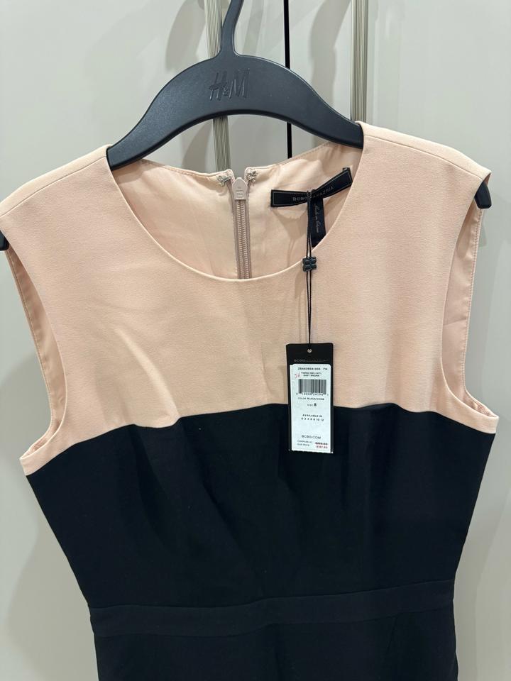 BCBGMaxAzria Платье