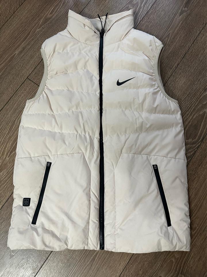 Жилетка женская nike