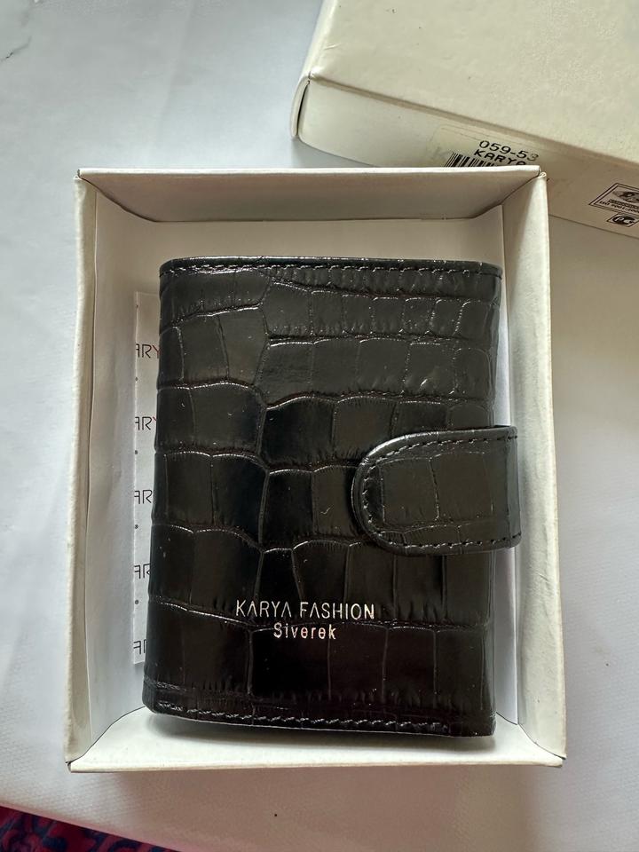 kara Кошелек