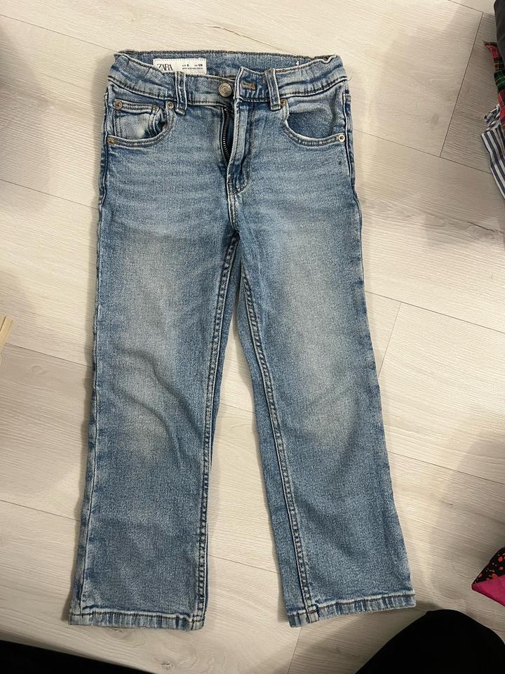 Джинсы Zara