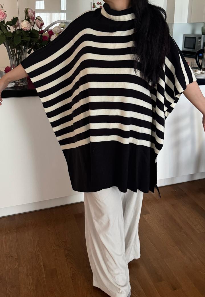 Accessorize Трикотажное пончо в полоску