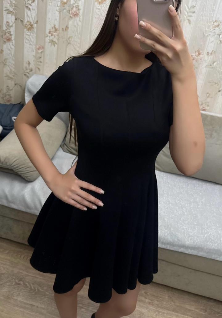 Черное платье