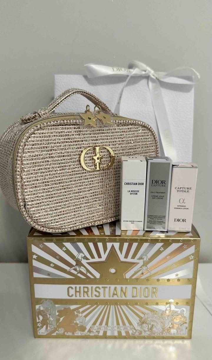 Dior косметичка с набором миниатюр