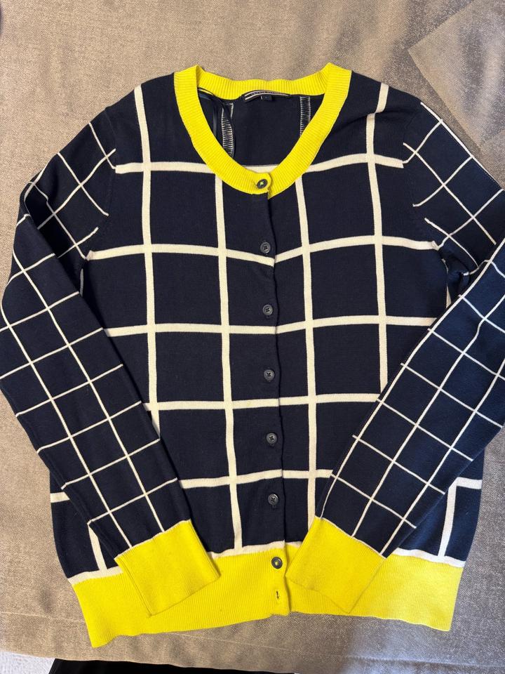 Tommy Hilfiger