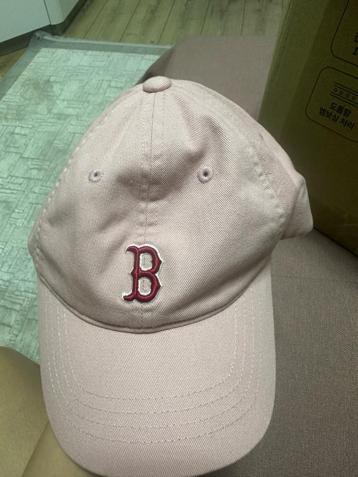 MLB