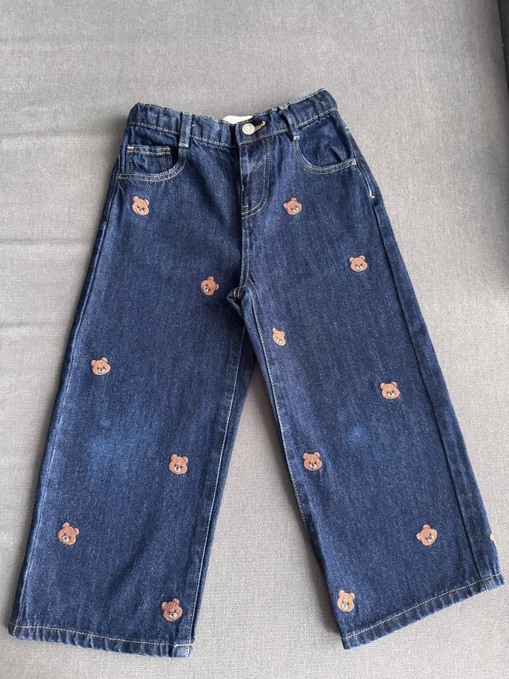 Джинсы Zara с вышивкой 5 лет 110