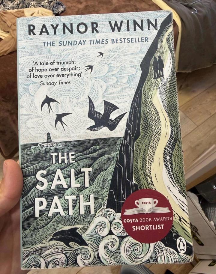 The Salt Path книга на Английском