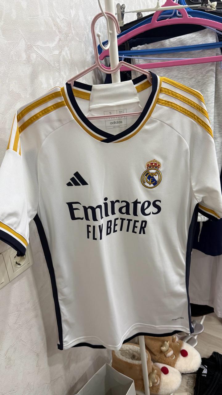 Adidas футболка спортивная y2k