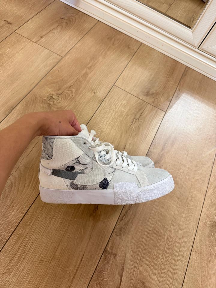 Nike