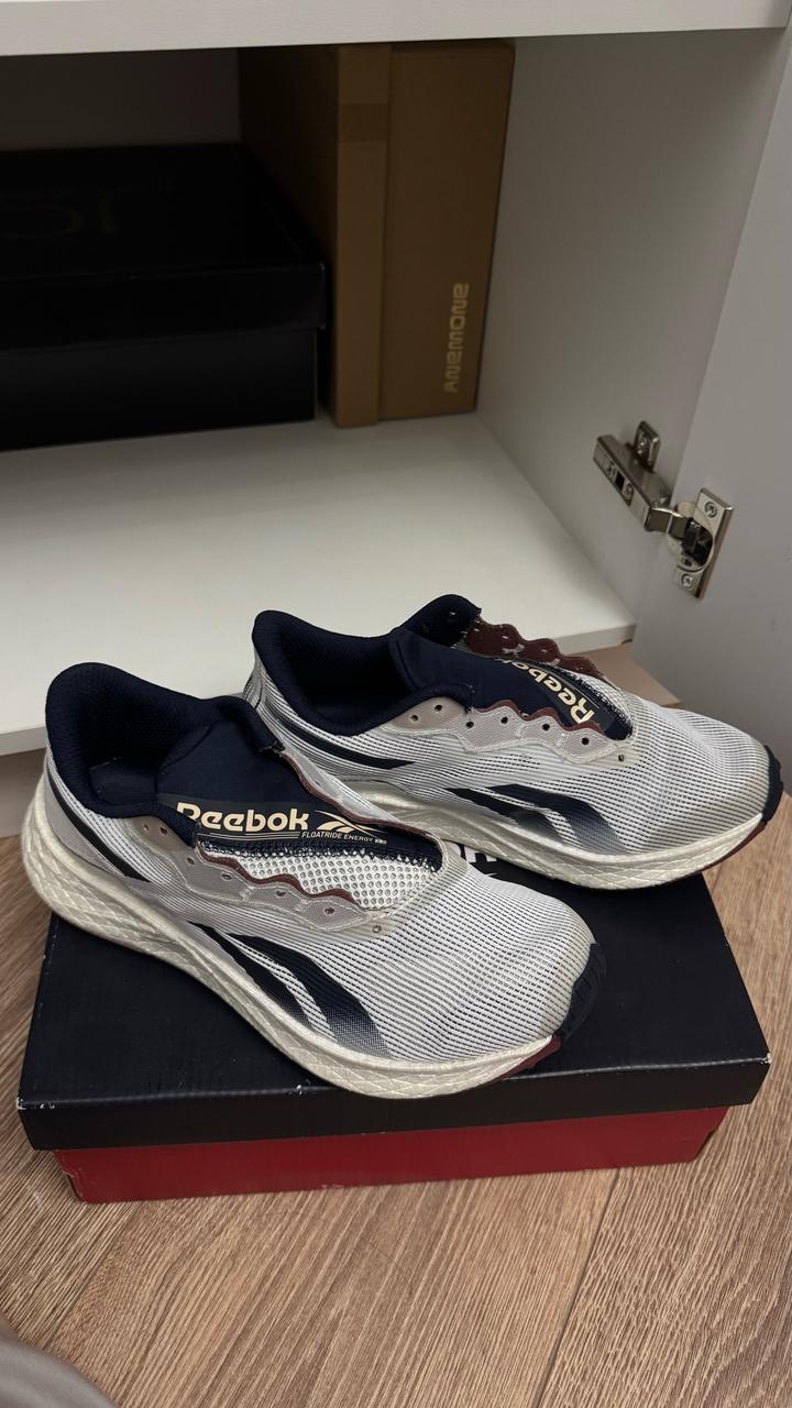Кроссовки Reebok