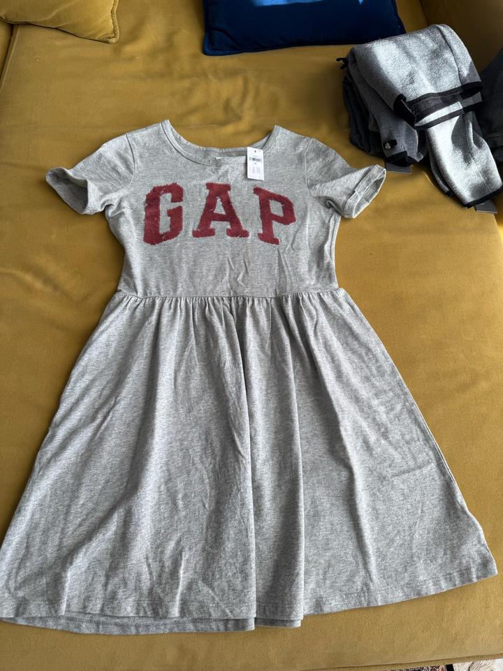 Платье GAP