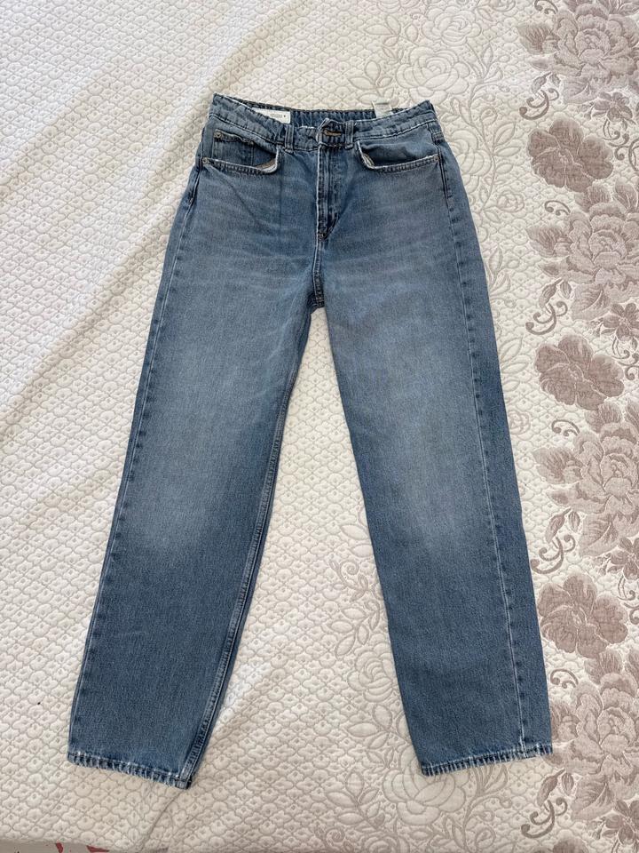 Джинсы Zara