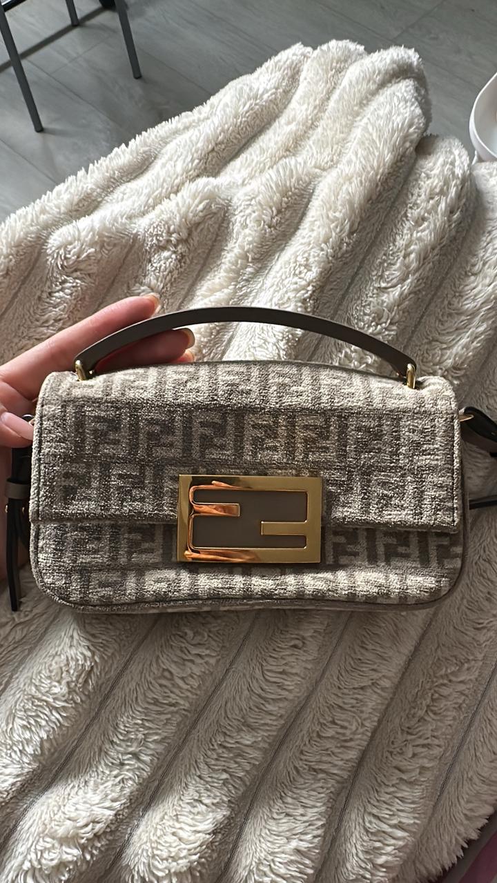 Сумка Fendi  baguette