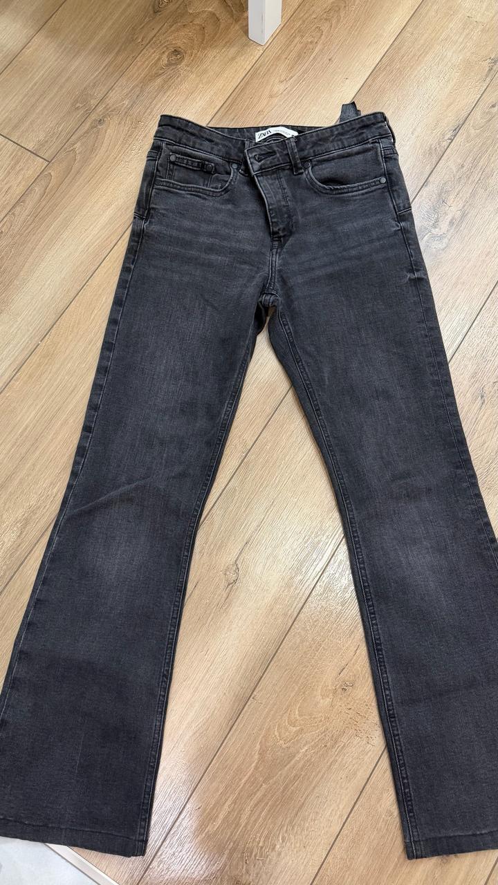 Джинсы Zara